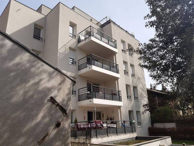 Location Appartement t1 28 m² Lyon 8e Arrondissement 69008 LYON 8