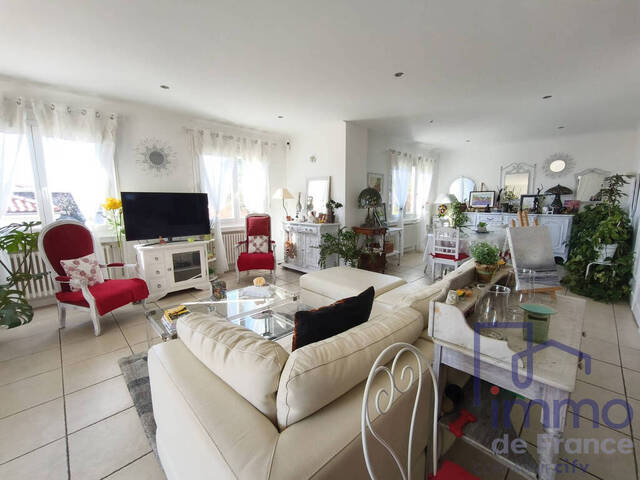 Vente Maison villa 8 pièces 217.68 m² Saint-Just-Saint-Rambert 42170