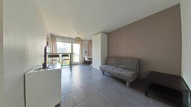 Location Appartement studio 1 pièce 26 m² Saint-Étienne 42000 LA METARE