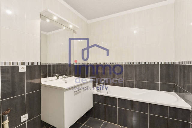 Vente Appartement 3 pièces 64 m² Vaulx-en-Velin 69120