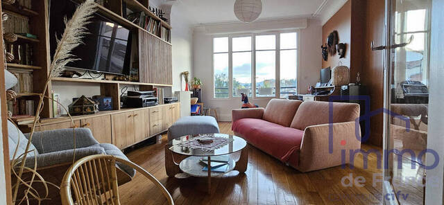 Sale Apartment 4 rooms 92.71 m² Le Puy-en-Velay 43000