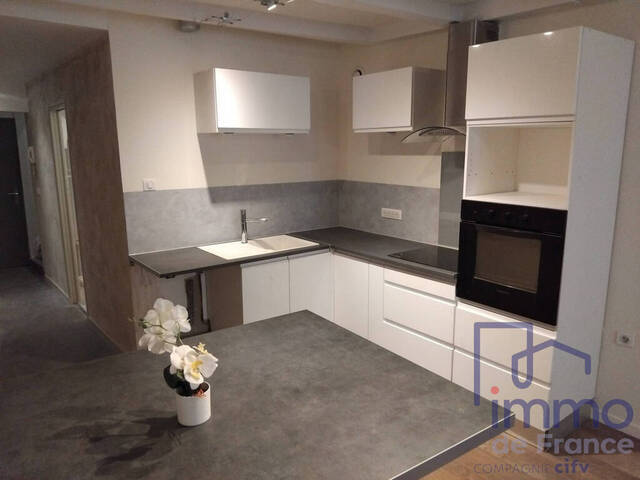 Sale Apartment 4 rooms 79.39 m² Le Puy-en-Velay 43000