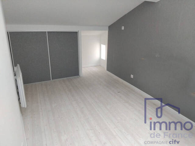 Sale Apartment 4 rooms 79.39 m² Le Puy-en-Velay 43000