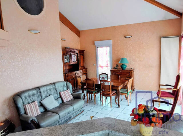 Sale Apartment 4 rooms 84.19 m² Le Puy-en-Velay 43000