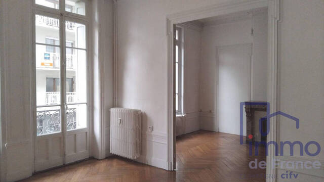 Sale Apartment 4 rooms 111 m² Saint-Étienne 42000