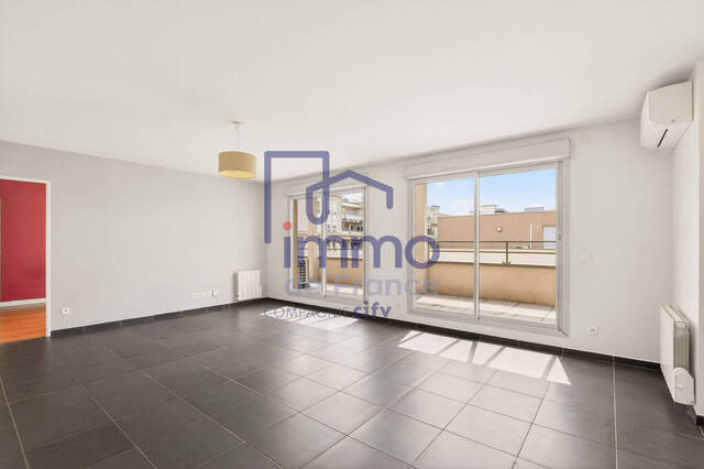 Sale Apartment 4 rooms 87.75 m² Villeurbanne 69100
