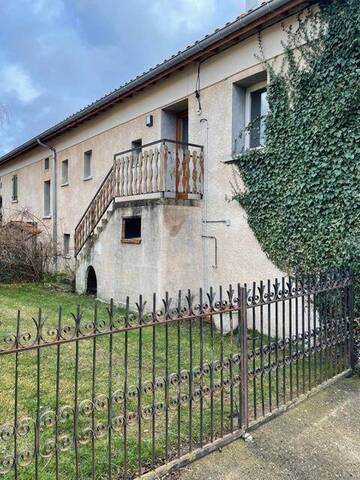 Rent Apartment 2 rooms 40 m² Siaugues-Sainte-Marie 43300