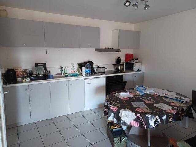 Rent Apartment 2 rooms 61 m² Maringes 42140