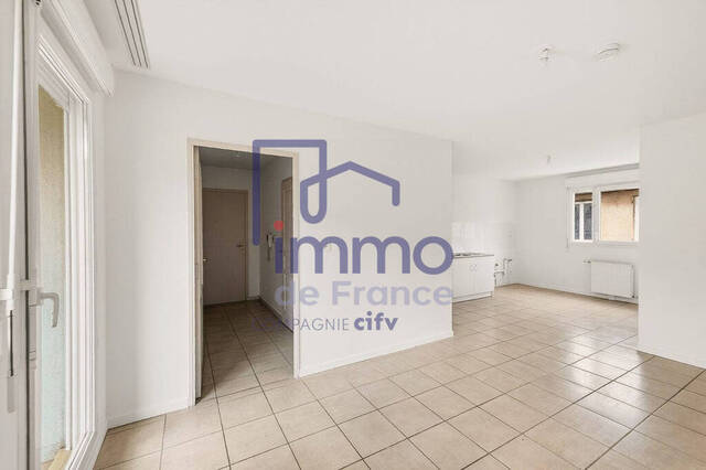 Sale Apartment 4 rooms 70 m² Givors 69700