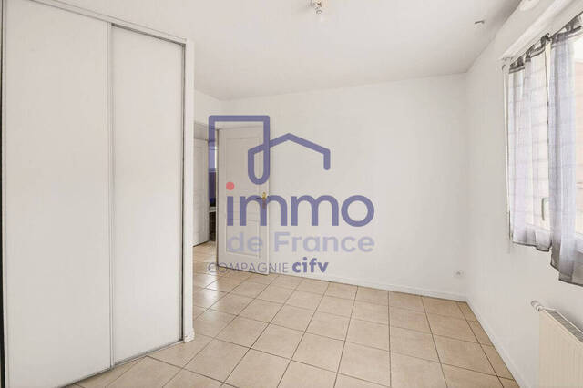 Sale Apartment 4 rooms 70 m² Givors 69700