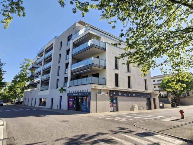 Location Appartement t4 119 m² Bourgoin-Jallieu 38300