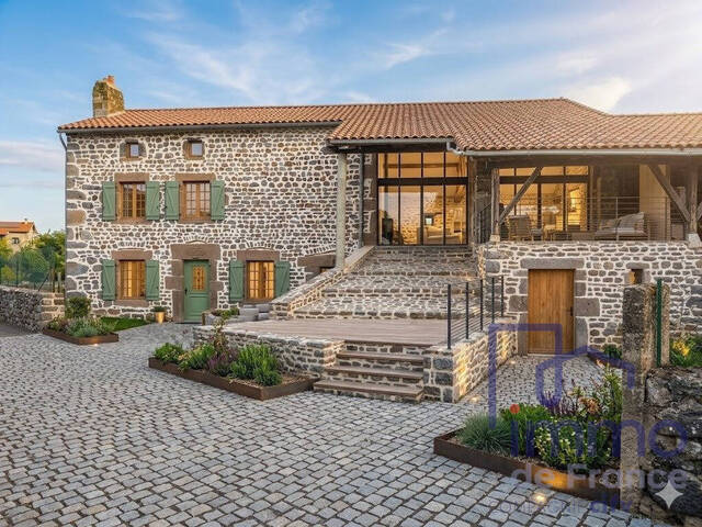 Vente Maison ferme 4 pièces 67 m² Loudes 43320