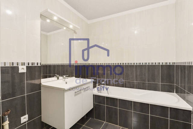 Vente Appartement 3 pièces 64 m² Vaulx-en-Velin 69120