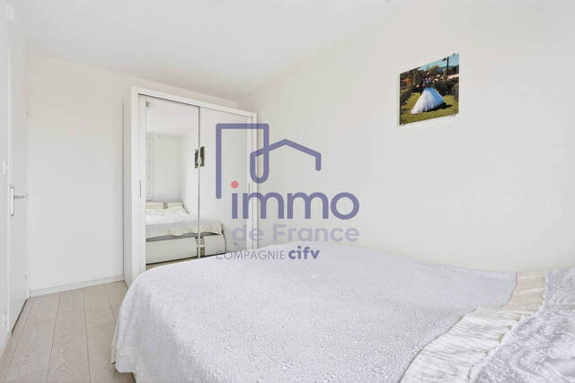 Vente Appartement 3 pièces 66 m² Vénissieux 69200