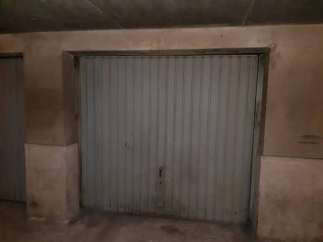 Location Parking garage individuel Villeurbanne 69100