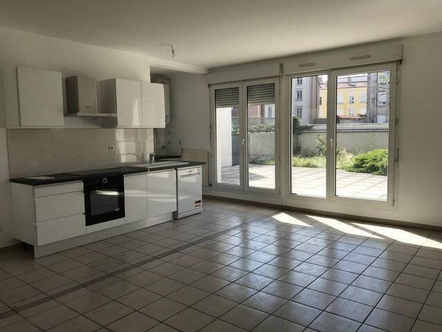 Location Appartement t3 67 m² Saint-Étienne 42000 CENTRE VILLE