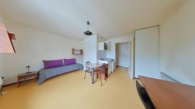 Location Appartement studio 1 pièce 23 m² Saint-Étienne 42000