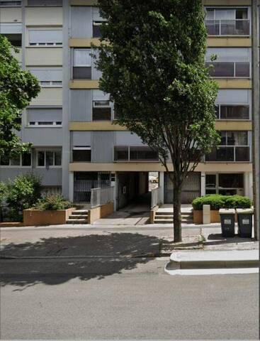 Location Parking Saint-Étienne 42000 BELLEVUE