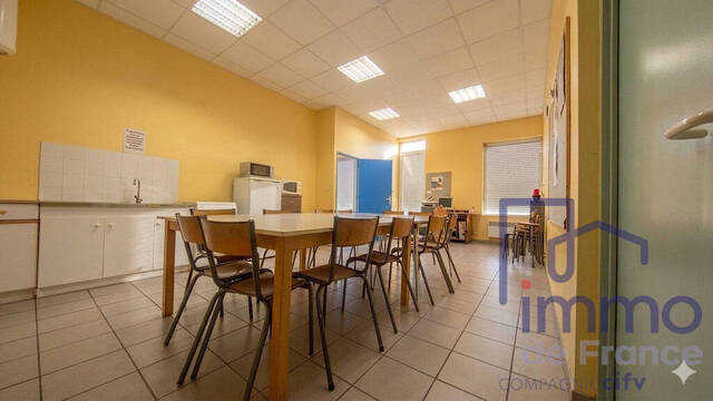 Vente Local commercial 107 m² Saint-Étienne 42000
