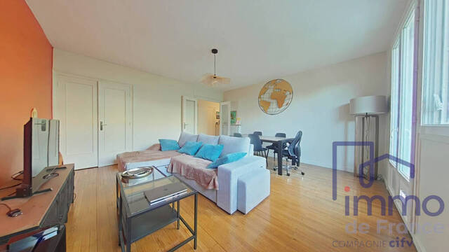 Vente Appartement 2 pièces 67 m² Saint-Étienne 42000