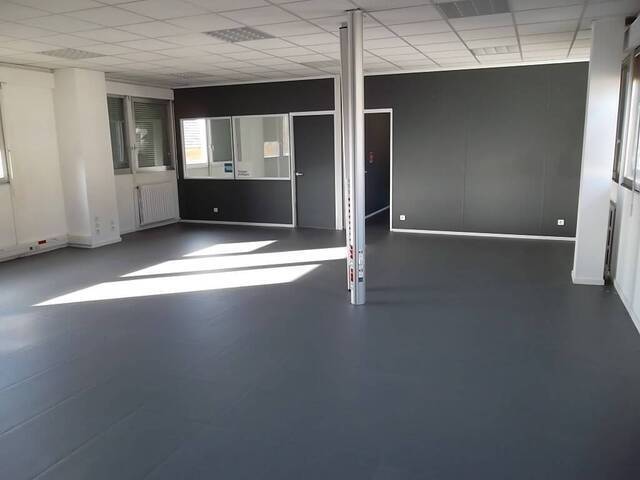 Location Local bureau Saint-Priest-en-Jarez 42270 SAINT PRIEST EN JAREZ