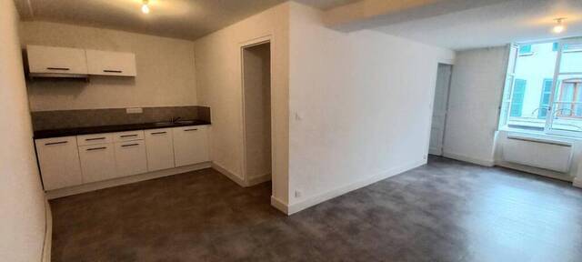 Location Appartement t2 41 m² Montbrison 42600 Centre ville