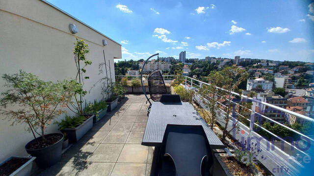 Vente Appartement 6 pièces 131 m² Saint-Étienne 42000