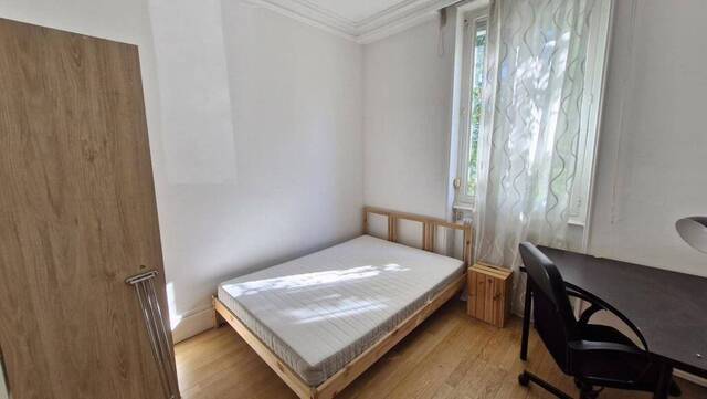 Location Appartement chambre 1 pièce 13 m² Lyon 8e Arrondissement 69008