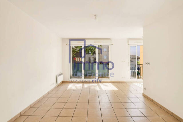 Vente Appartement 1 pièce 28.93 m² Vaulx-en-Velin 69120