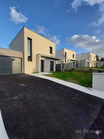 Vente Maison contemporaine 4 pièces 112.1 m² Saint-Bonnet-les-Oules 42330