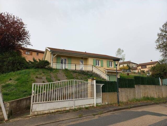 Location Maison individuelle 4 pièces 89 m² Saint-Symphorien-sur-Coise 69590