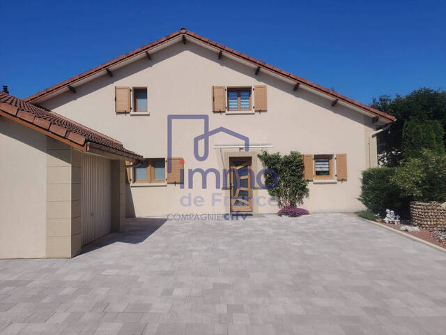 Vente Maison villa 7 pièces 169 m² Saint-Jean-de-Bournay 38440