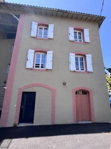 Location Maison de ville 3 pièces 107 m² Brioude 43100