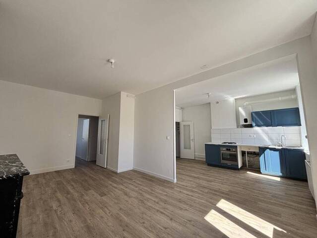 Location Appartement t4 5 pièces 88 m² Villars 42390