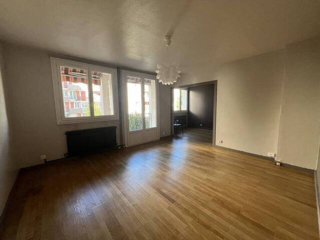 Location Appartement t5 80 m² Villeurbanne 69100