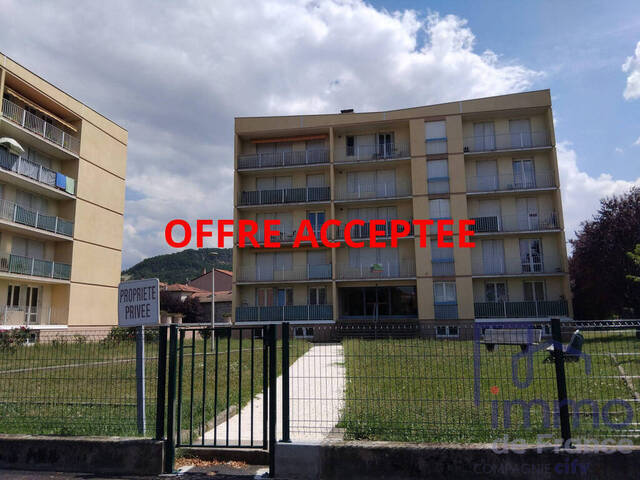 Vente Appartement 1 pièce 36.82 m² Brives-Charensac 43700