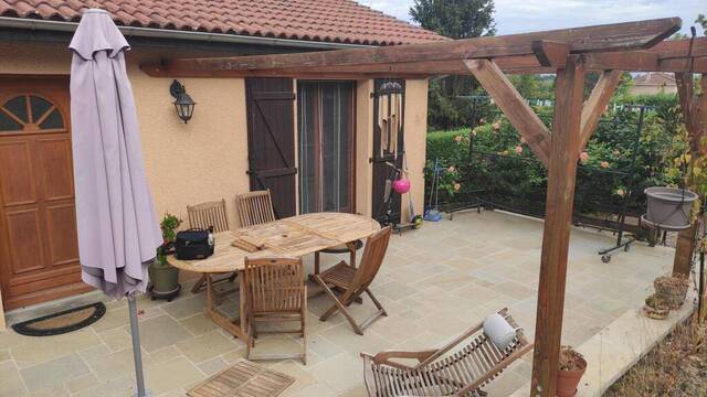 Location Maison individuelle 4 pièces 87 m² Haute-Rivoire 69610
