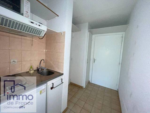 Location Appartement studio 1 pièce 16 m² Grenoble 38000