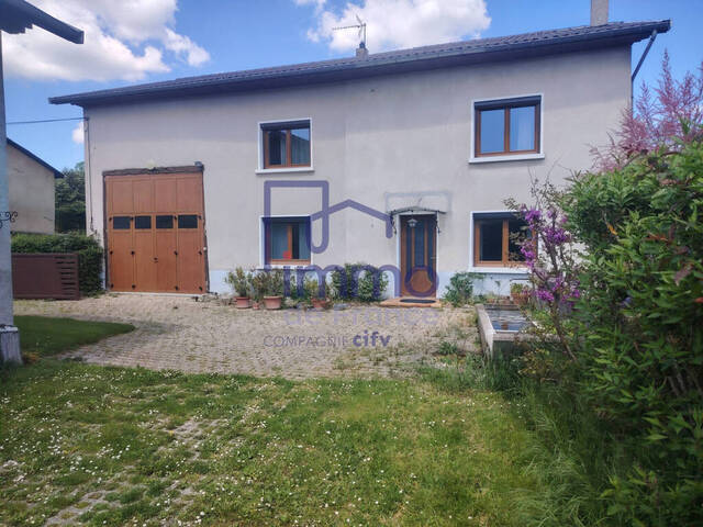 Vente Maison 6 pièces 152 m² Sainte-Anne-sur-Gervonde 38440