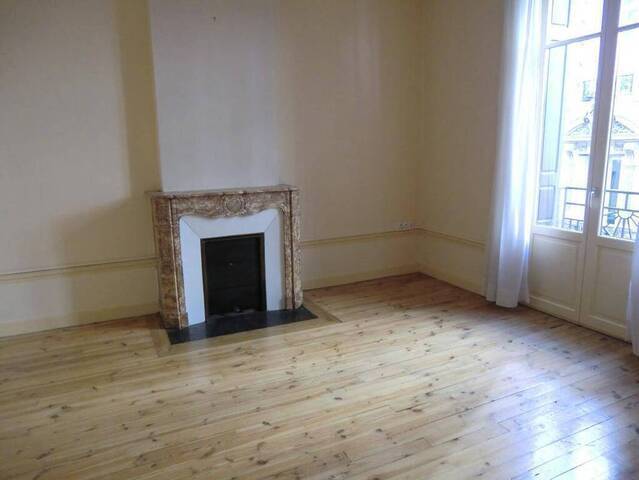 Location Appartement t2 54 m² Saint-Étienne 42000 HYPER CENTRE