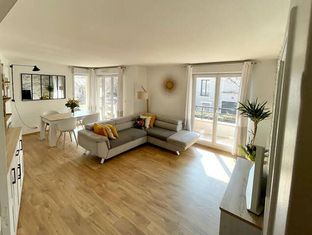 Vendu Appartement 4 pièces Suresnes 92150