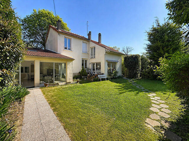 Vente Maison 9 pièces Suresnes 92150
