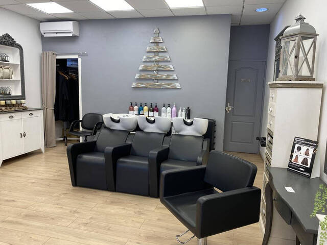 Sale Business salon de coiffure 50 m² Montauroux (83440)