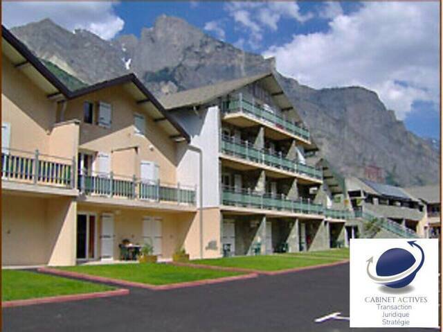 Vente Local hÔtel restaurant 1712 m² Saint-Julien-Mont-Denis (73870)