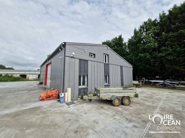 Rent Professional premises 360 m² Thouaré-sur-Loire (44470)