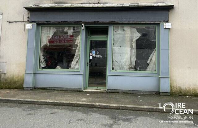 Sale Professional premises 85 m² Candé (49440)