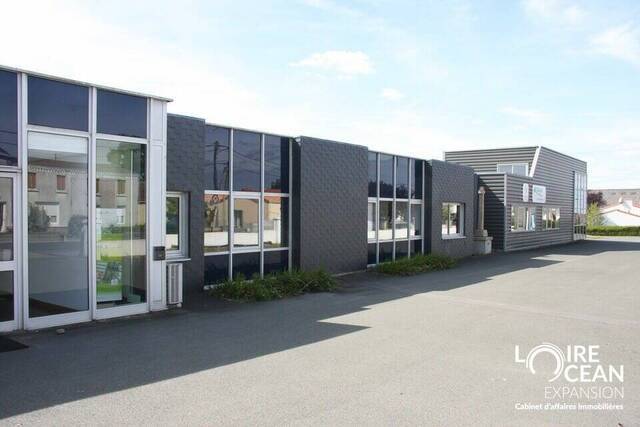 Vente Local 400 m² Le Fuilet (49270)