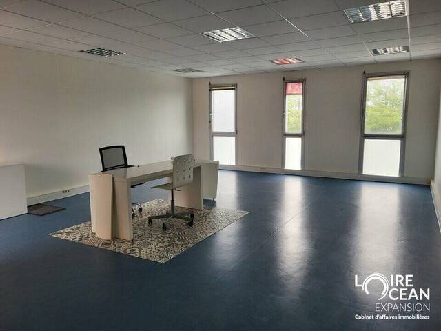 Louer Local bureaux - activités tertiaires et services 48 m² Pornic (44210)