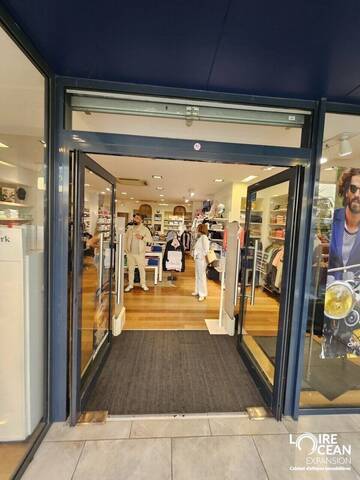 Louer Local 120 m² La Roche-sur-Yon (85000)