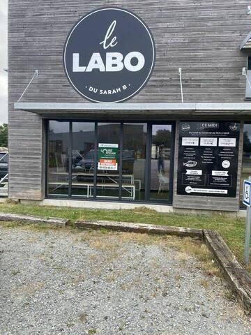 Sale Professional premises restaurant-laboratoire 640 m² Herbignac (44410)